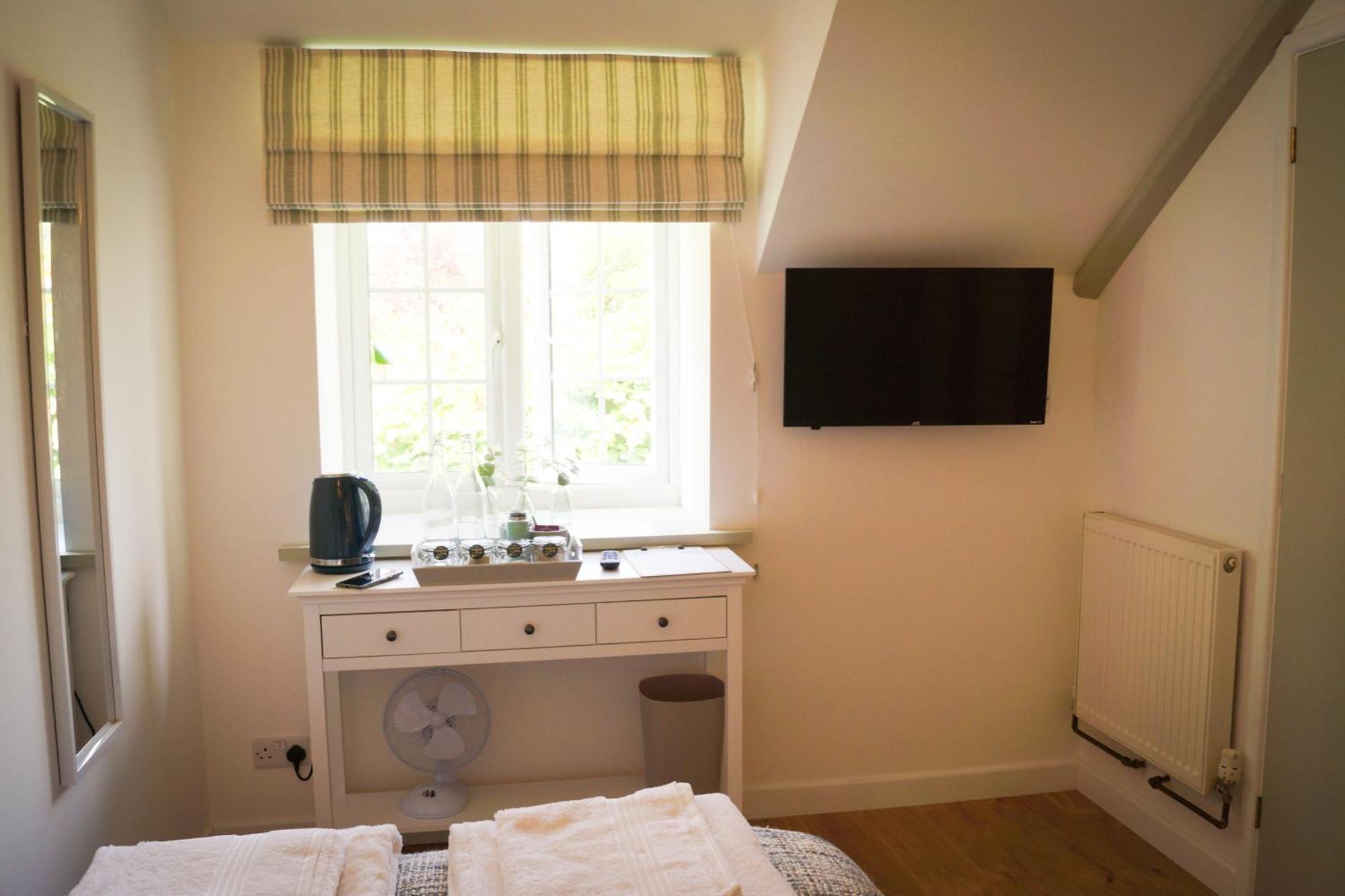 Lemon Tree Rooms - Newly Refurbished Coastal Stay Swyre Екстер'єр фото